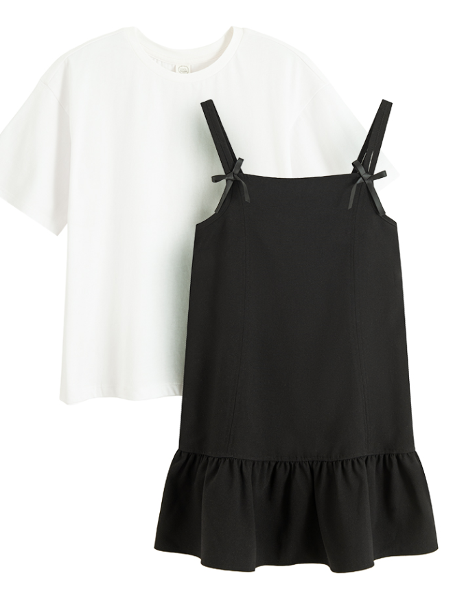 Short sleeve t-shirt and sleeveless dress