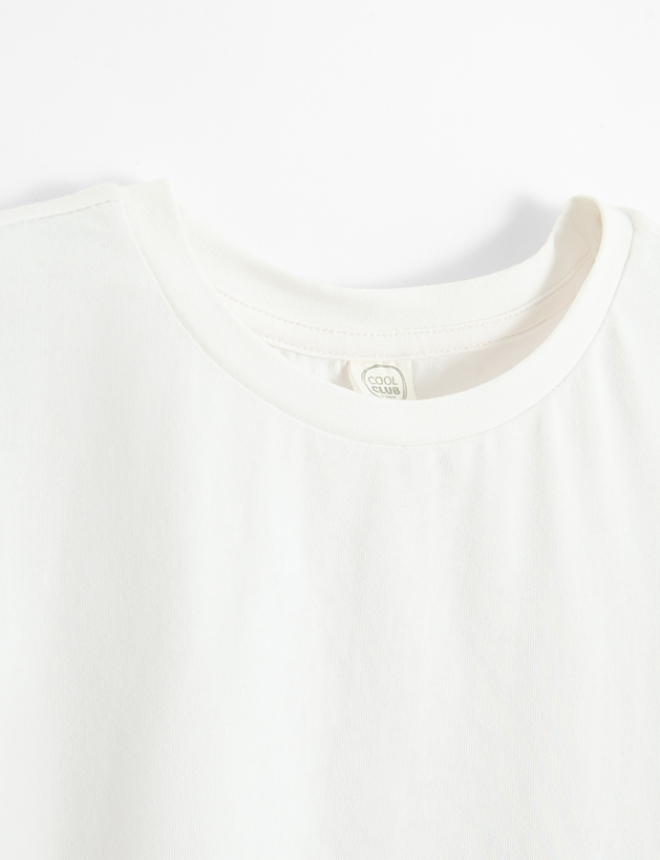 Short sleeve t-shirt and sleeveless dress