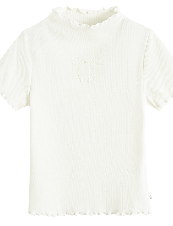 T-shirt and pants