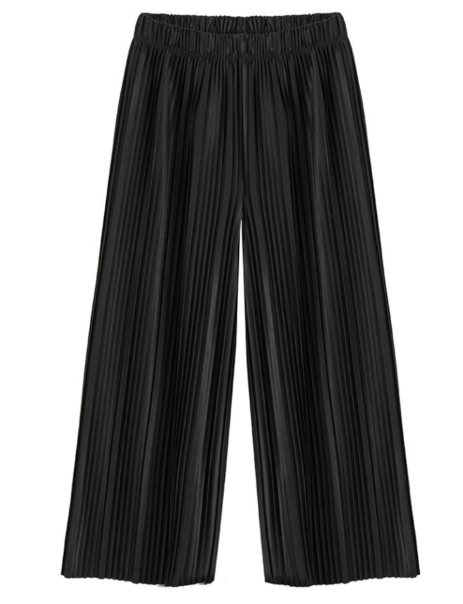 T-shirt and pants
