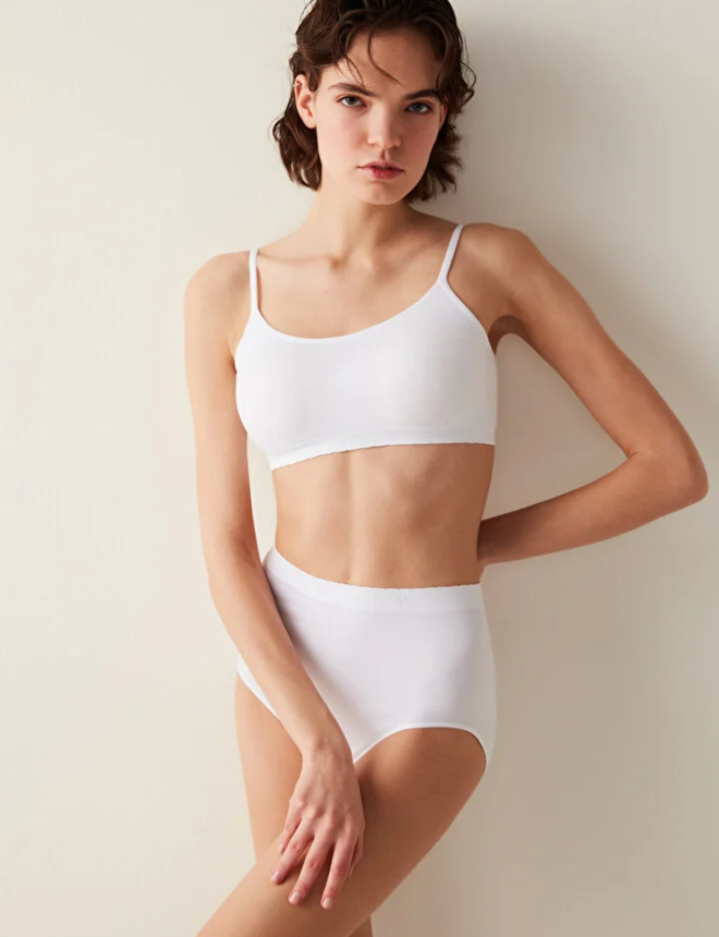 Sleeveless underwear top